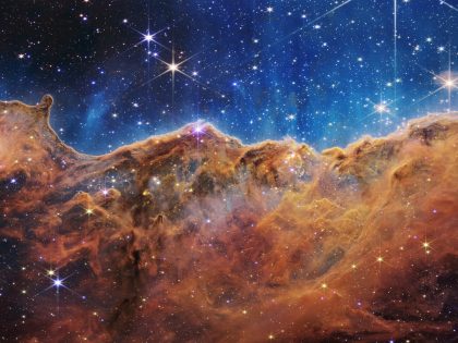 Image of the Cosmic Cliffs in the Carina nebula taken by the James Webb Space Telescope in 2022